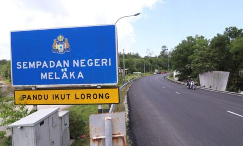 ORANG MELAKA HARAP LEBUH RAYA WCE BANTING – GELANG PATAH JADI REALITI