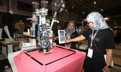 XPLORE VISTA I-PLUS PETRONAS PUPUK MINAT PELAJAR TERHADAP TVET