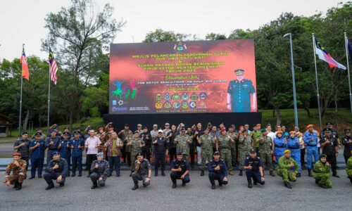 MELAKA ANJUR 2 PROGRAM SUKAN LIBAT LEBIH 6,200 RAKYAT, BADAN BERUNIFORM