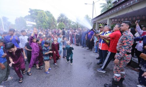 120 KANAK-KANAK SERTAI JOM BERKHATAN PERINGKAT DUN PAYA RUMPUT DAN DUN SUNGAI UDANG