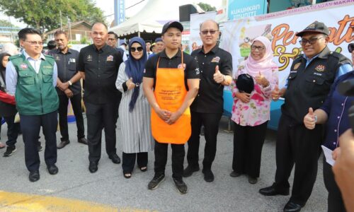 MELAKA PANTAU KEBERSIHAN PASAR RAMADAN