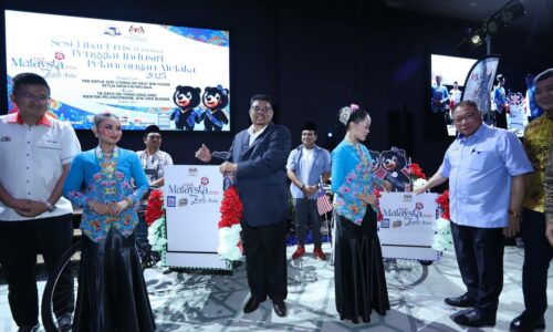 KERAJAAN NEGERI ANGKAT LEBIH 800 PRODUK PELANCONGAN