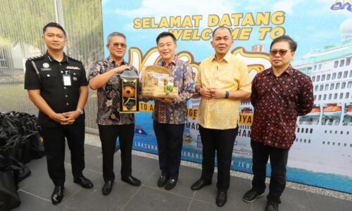 KAPAL PERSIAR SINGAPURA PILIH MELAKA DESTINASI PERTAMA