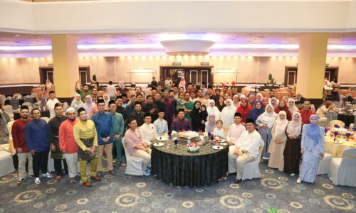 ALUMNI UTEM TERUS BERJASA