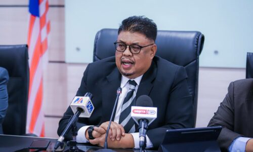 TUDUHAN DEMI TUDUHAN, JEMU DENGAN FITNAH POLITIK BERULANG – AB RAUF
