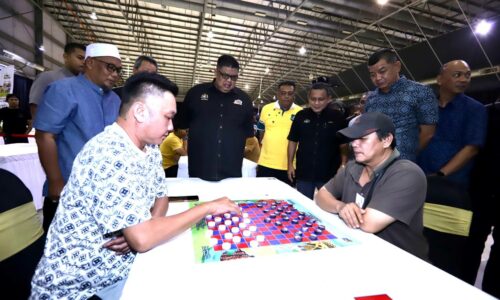MELAKA MARTABAT SUKAN RAKYAT DAM AJI DAN KONDA KONDI