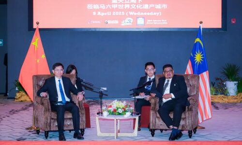 MELAKA-GUANGXI JALIN KERJASAMA PELANCONGAN, PENDIDIKAN DAN PEMBANGUNAN INDUSTRI