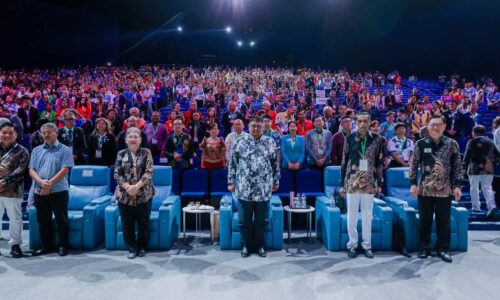 NGAUMAN ‘SINGA’ DI BUMI BERSEJARAH