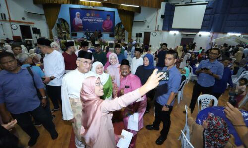 7,000 MERIAHKAN RUMAH TERBUKA DUN RIM