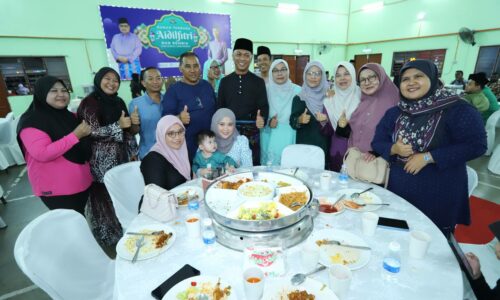 LEBIH 5,000 PENGUNJUNG MERIAHKAN MAJLIS RUMAH TERBUKA AIDILFITRI DUN REMBIA