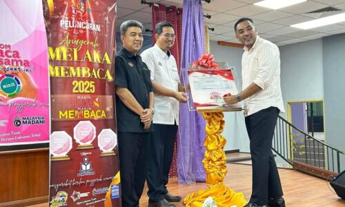 ANUGERAH MELAKA MEMBACA DILANCARKAN