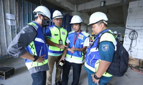 SEBABKAN LONGKANG TERSUMBAT, SYARIKAT PEMBINAAN DIKOMPAUN RM1,000