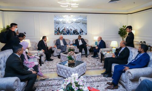 PENGERUSI WORLD ECONOMIC COUNCIL PUJI MELAKA