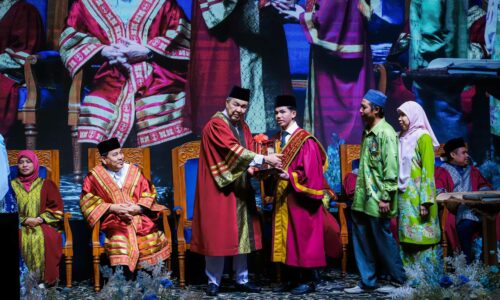 JAGA SOLAT, AMAL SURAH YASIN RAHSIA PELAJAR TAHFIZ RAIH 11A SPM