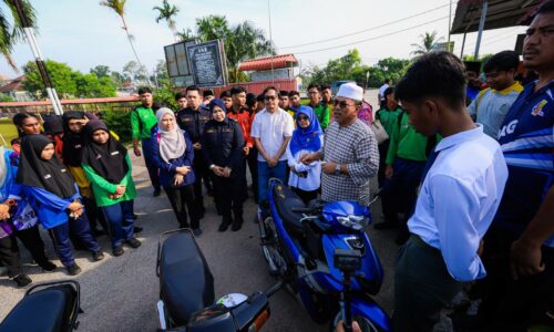 ‘PATUHI UNDANG-UNDANG, JAGA AKHLAK DI JALAN RAYA’