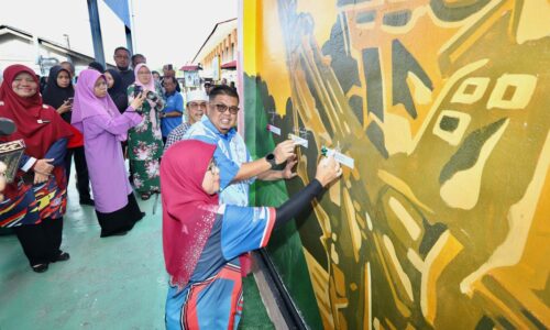 MURAL SIMBOLIK KEAGUNGAN SEJARAH MELAKA