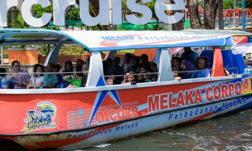 PPSPM TAWAR PLATFORM IKLAN PADA BOT MELAKA RIVER CRUISE