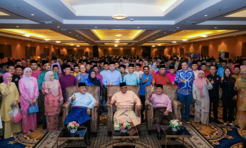 PENCAPAIAN DI BAWAH PENTADBIRAN KETUA MENTERI DATUK SERI UTAMA AB RAUF YUSOH: PENTADBIRAN