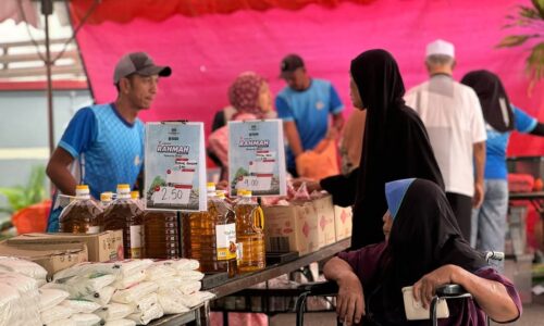 MELAKA SASAR ANJUR LEBIH 1,000 JUALAN RAHMAH