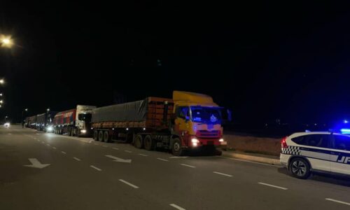 BAWA LEBIH MUATAN, 19 LORI DITAHAN JPJ