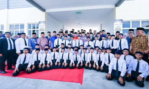 USIM PUSAT SEHENTI SEBELUM KE MESIR