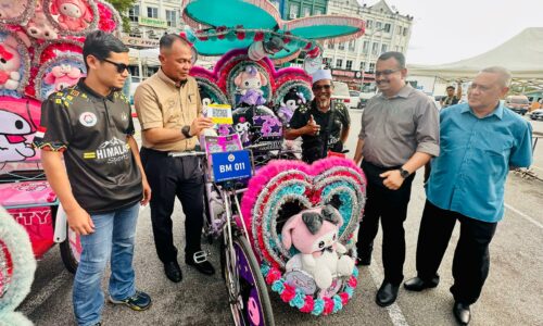 LEBIH 500 PENIAGA, PENGAYUH BECA BANDA HILIR BERALIH KEPADA ‘CASHLESS’