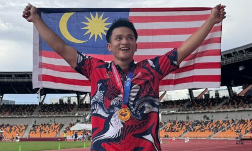 PEMUDA ORANG ASLI BUKIT SERAYA, PECAH REKOD PERIBADI REJAM LEMBING DI FILIPINA