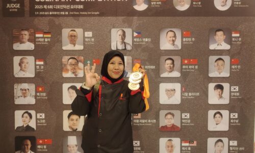 FARA ROSNINA HARUMKAN NAMA MELAKA DI KOREA SELATAN