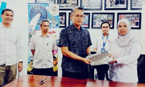 AHLI MYSTAR BAWAH 18 TAHUN NIKMATI DISKAUN TIKET MENARA TAMING SARI