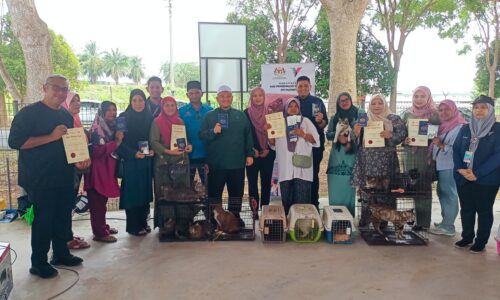 KUCING DI MELAKA ADA MIKROCIP, ‘PET PASSPORT’