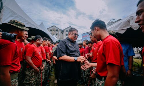 BERITA GEMBIRA UNTUK ORANG LENDU, SUNGAI UDANG