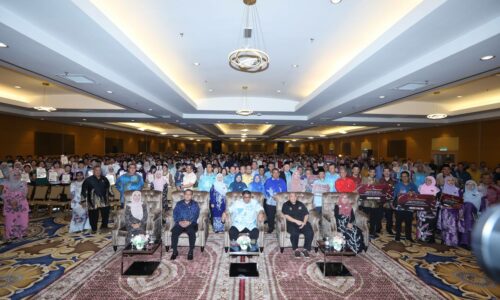 MELAKA BERI TUISYEN PERCUMA SPM, STPM UNTUK PELAJAR B40