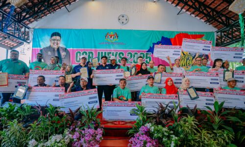 CSR CARA TERBAIK DEKATI RAKYAT