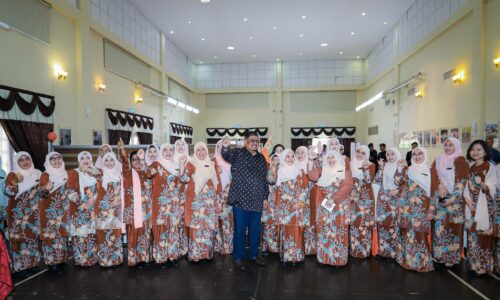 BISTARI TULANG BELAKANG NEGERI, PERKASA PERANAN WANITA MELAKA