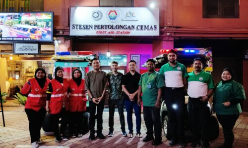 PARAKOM MELAKA ‘TURUN ILMU’ PADA WAKIL ST. JOHN AFRIKA SELATAN DAN PULAU PINANG