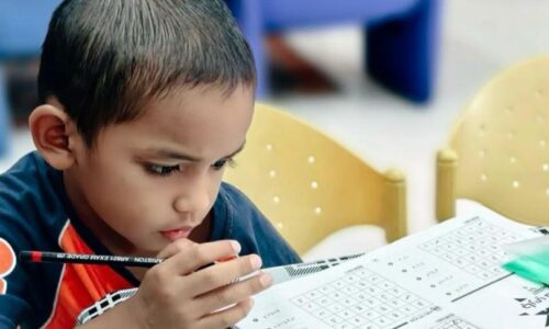 TARIK MINAT SI CILIK KUASAI TULISAN JAWI