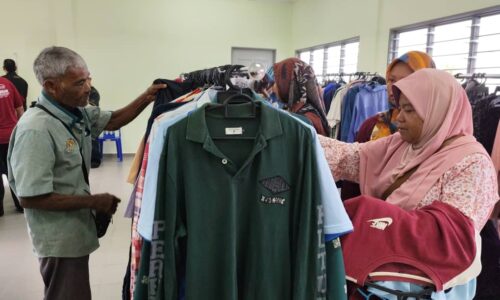 BSAT MAIM SANTUNI GOLONGAN MEMERLUKAN, AGIH PAKAIAN TERPAKAI