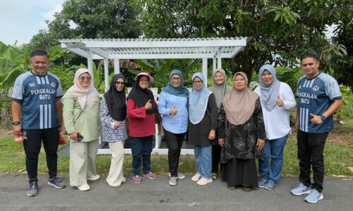 LAMAN RIMBUN TAMAN BACHANG BARU JADI MODEL KEHIJAUAN BANDAR