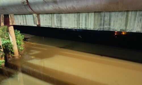 KERAJAAN MELAKA AMBIL TINDAKAN SEGERA ISU PENCEMARAN SUNGAI AIR BATU