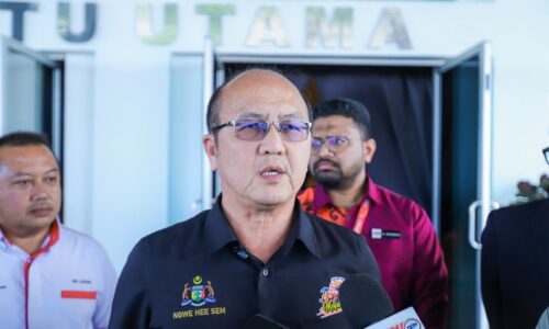 PARAKOM DIPERLUASKAN KE MASJID, SURAU