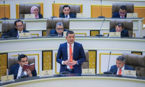 BATU LATERIT KUBU ERA BELANDA DITEMUI DI TAMAN LARANGAN