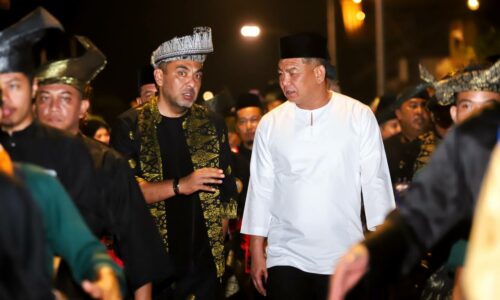 ‘PENDEKAR’ SILAT BOLEH BERLATIH  PERCUMA DI PERKAMPUNGAN HANG TUAH
