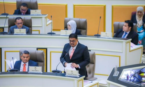 MELAKA TELITI CADANGAN LAKSANA CUKAI PROGRESIF TANAH TERBIAR