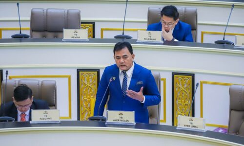 21 DEWAN SEKOLAH SIAP DIBINA – EXCO