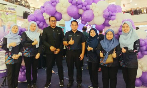 KARNIVAL KAWAN PTPTN MELAKA DIDIK ANAK-ANAK MENABUNG