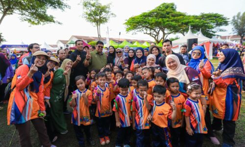 WRUR BERJAYA SENTUH HATI ORANG DUYONG