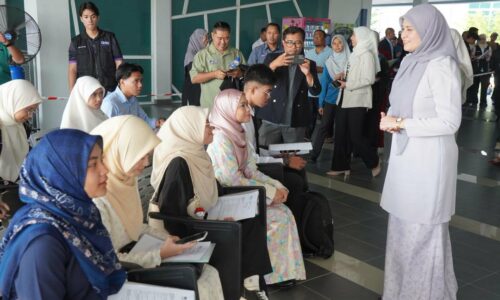 UTEM TERIMA PELAJAR BAHARU DIPLOMA TERAMAI DALAM SEJARAH