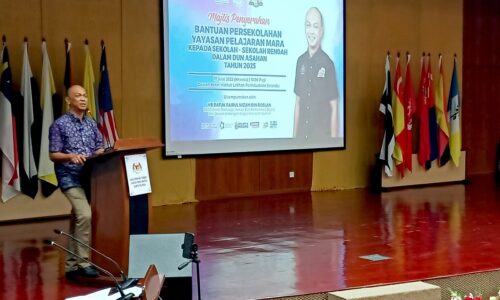 PENYERAHAN DOMAIN@MELAKA TUNGGU SELESAI PROSES DIGITALISASI