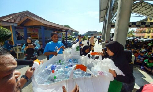 MISI KUMPUL 10,000KG BOTOL PLASTIK