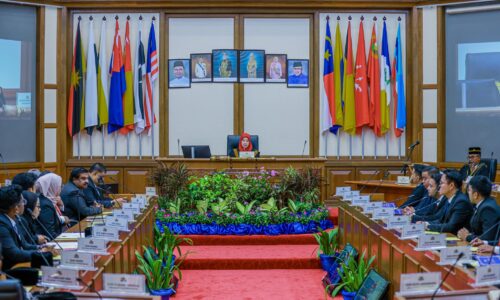 BUKTIKAN SUARA BELIA MELAKA MATANG, BERNAS DAN BERFAKTA